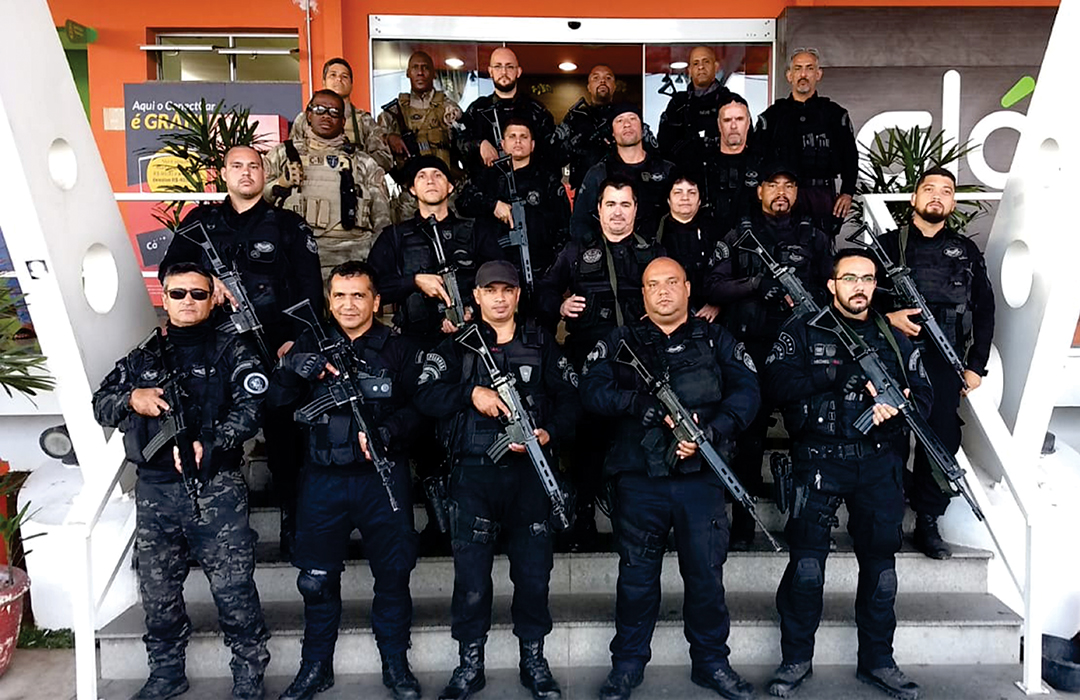 Soe Commandos SOE 32 ANOS. ESSA CHAMA JAMAIS SE APAGARÁ - Sindsistema
